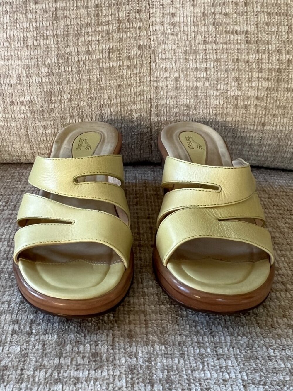 Dansko Women's Light Green Sandals: Size 37 (US 7)